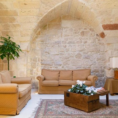 Casa Mamma Elvira Acomodação com café da manhã Lecce Exterior foto