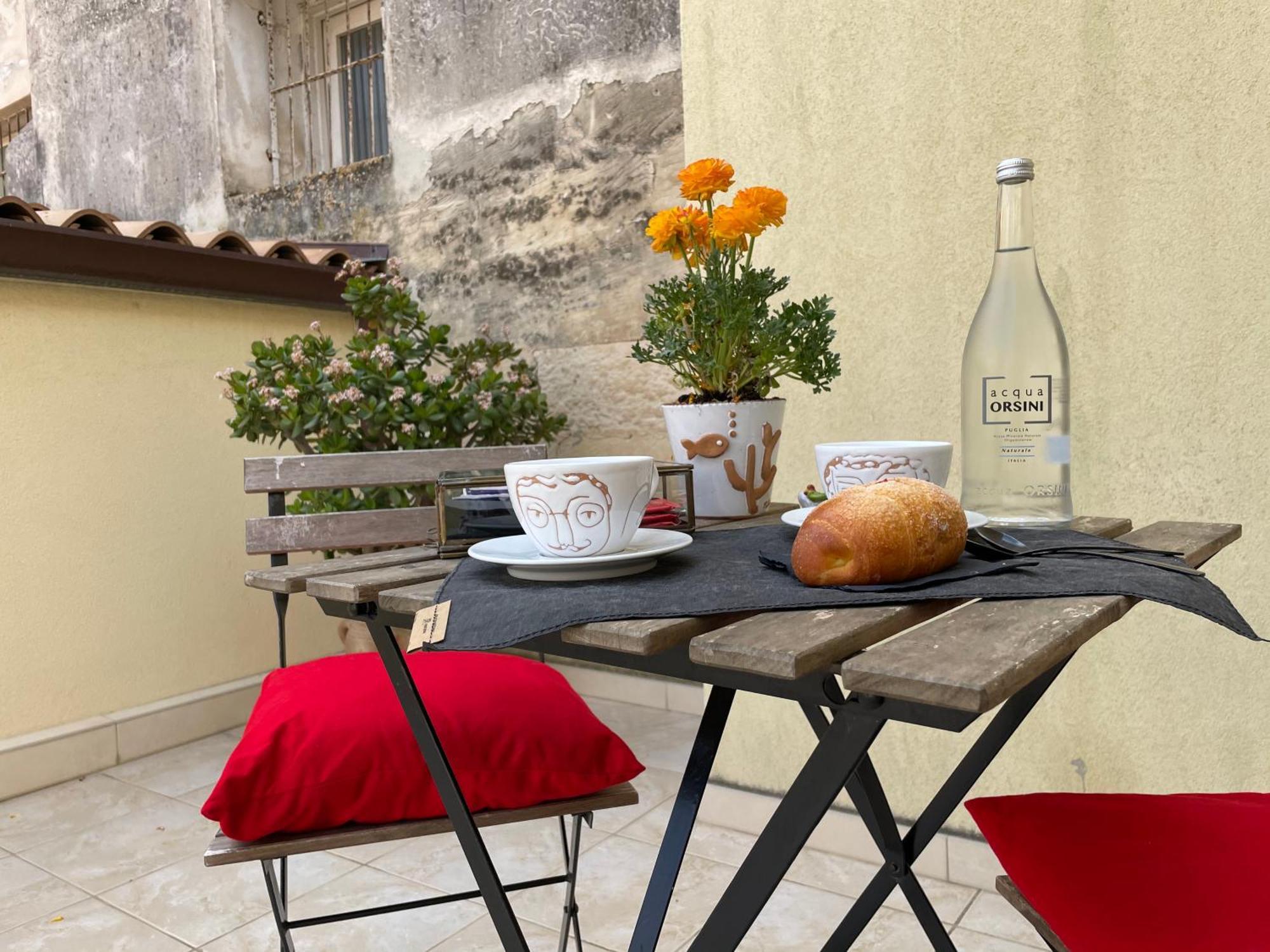 Casa Mamma Elvira Acomodação com café da manhã Lecce Exterior foto