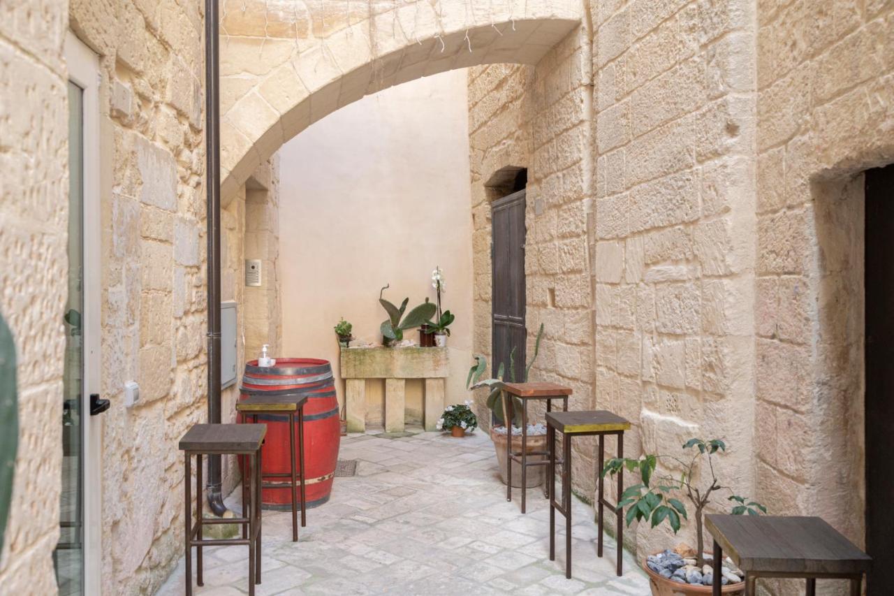 Casa Mamma Elvira Acomodação com café da manhã Lecce Exterior foto
